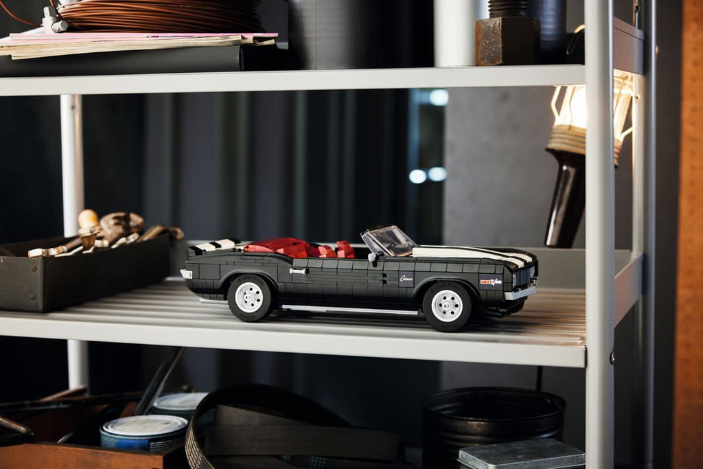 LEGO Icons Chevrolet Camaro Z28 - 10304
