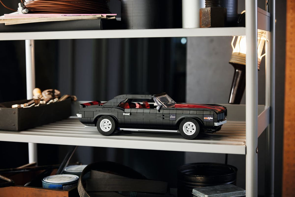 LEGO Icons Chevrolet Camaro Z28 - 10304