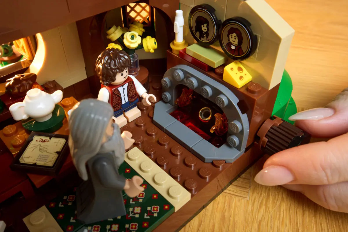 LEGO Icons The Lord of the Rings The Shire - 10354