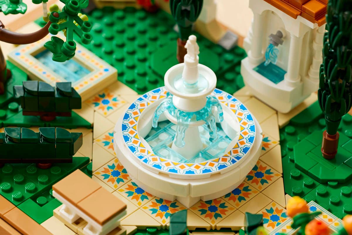 LEGO Icons Tuin met fontein - 10359