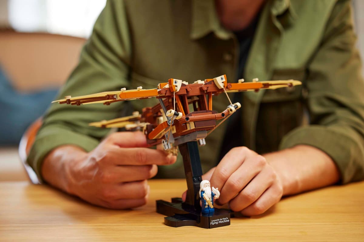 LEGO Icons De vliegmachine van Leonardo da Vinci - 10363