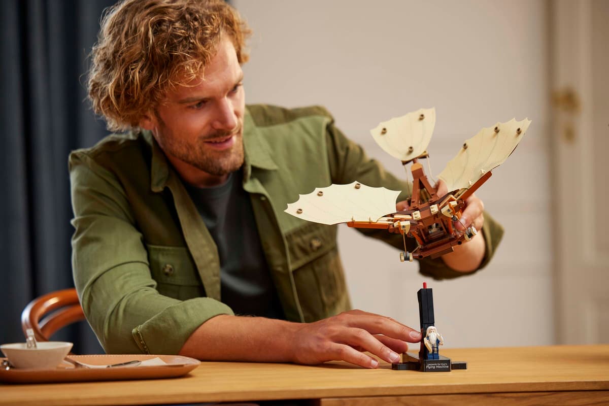 LEGO Icons De vliegmachine van Leonardo da Vinci - 10363