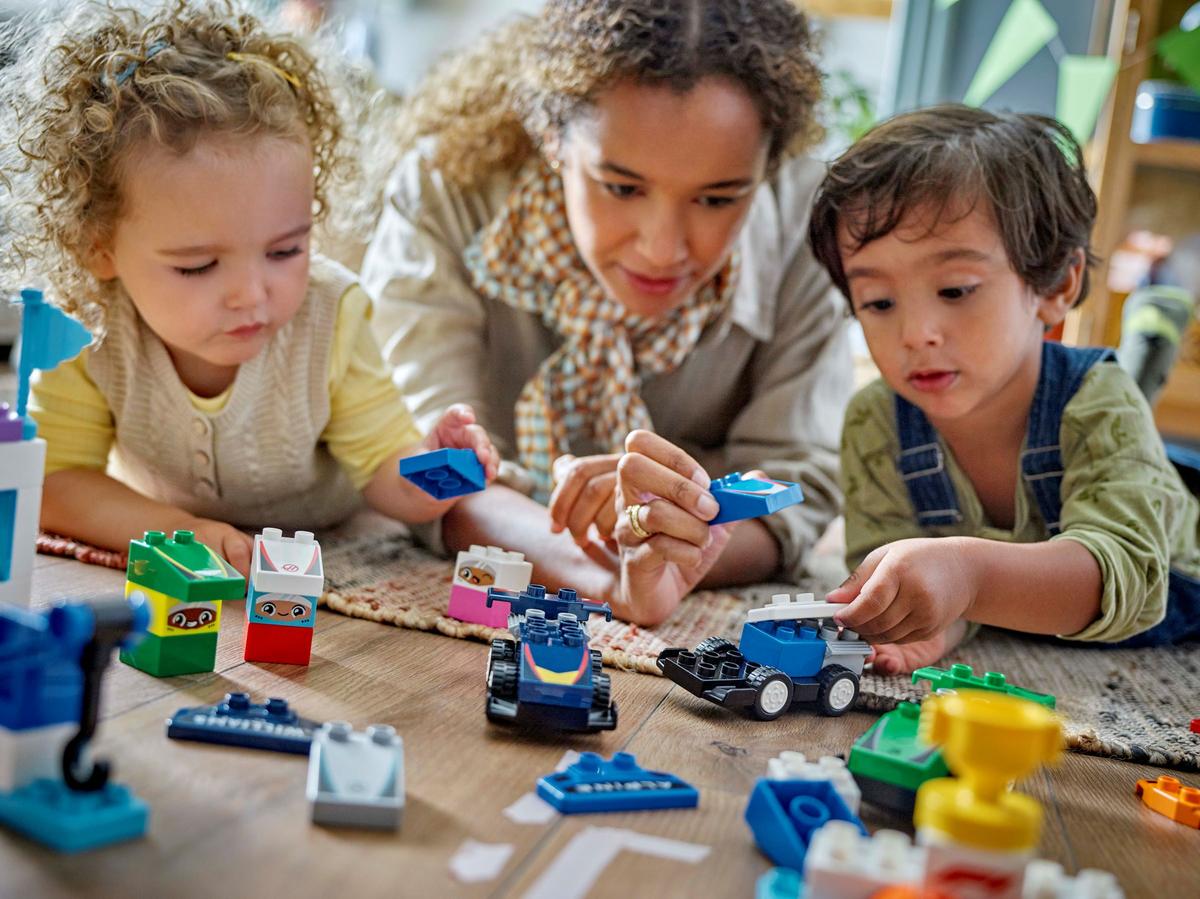 LEGO Duplo F1 team racewagens en coureurs - 10445