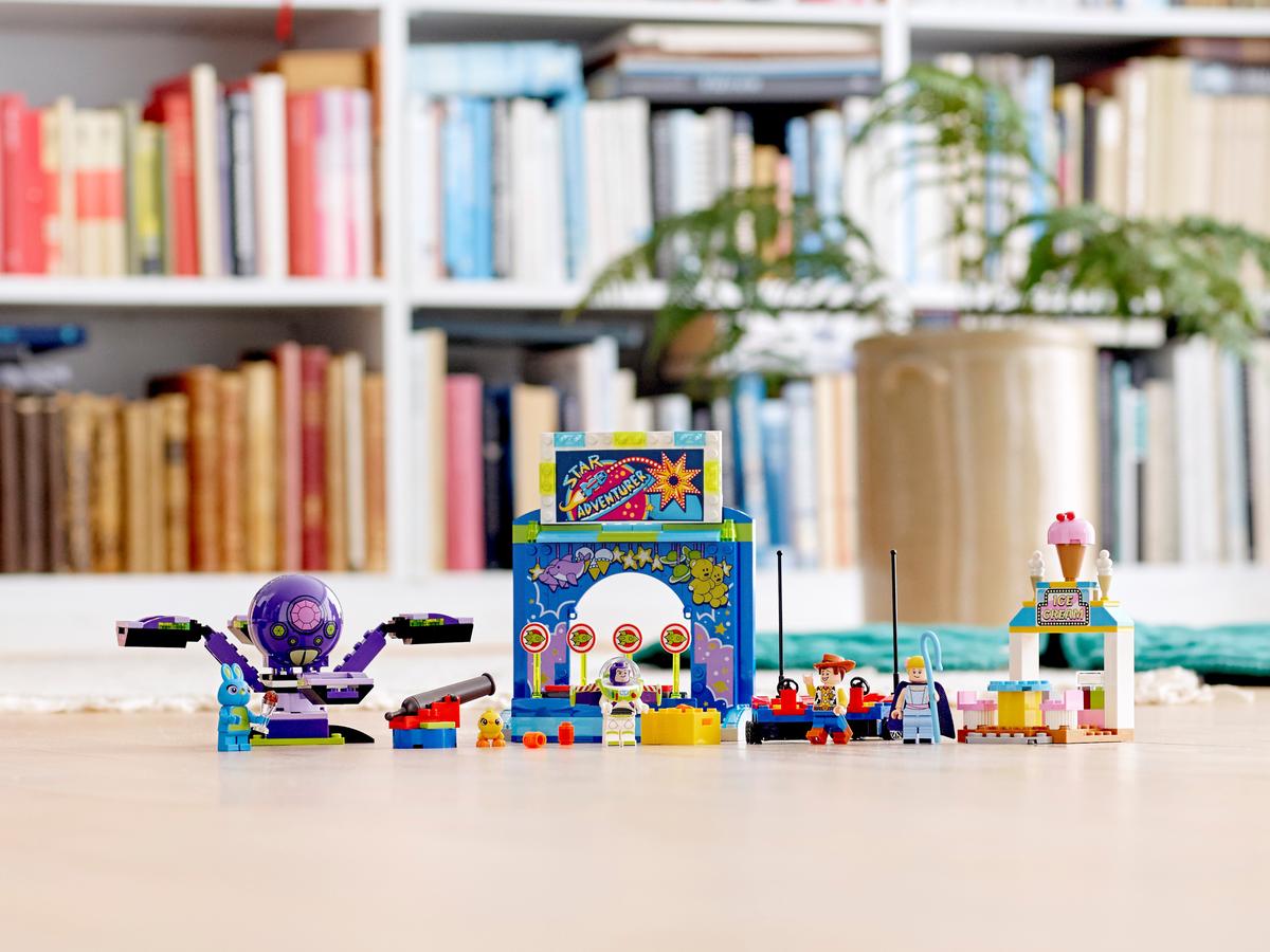 LEGO Toy Story 4 Kermismania van Buzz en Woody - 10770