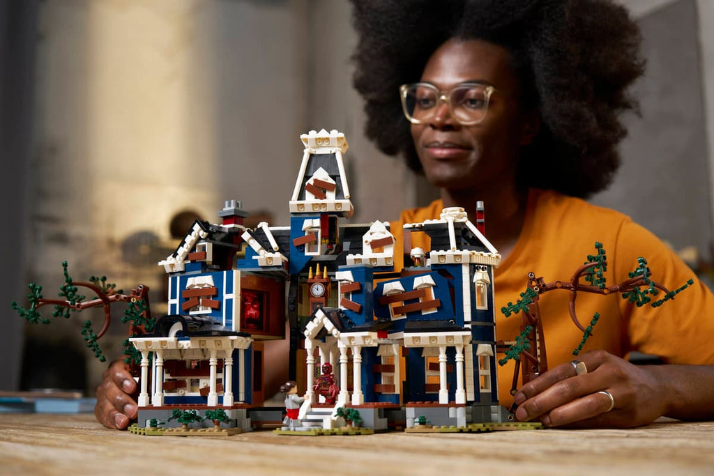 LEGO Icons Stranger Things: Het Huis van de Familie Creel - 11370