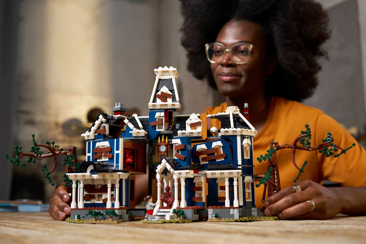 LEGO Icons Stranger Things: Het Huis van de Familie Creel - 11370