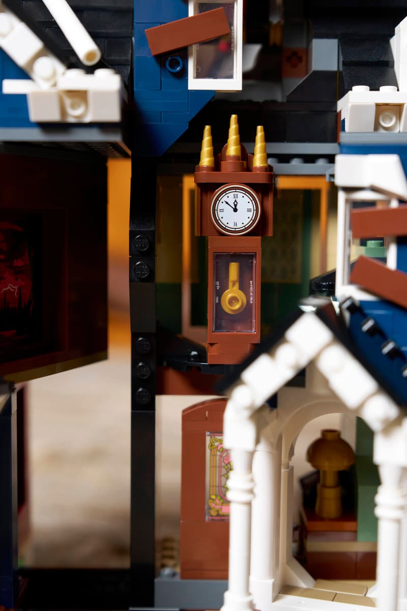 LEGO Icons Stranger Things: Het Huis van de Familie Creel - 11370
