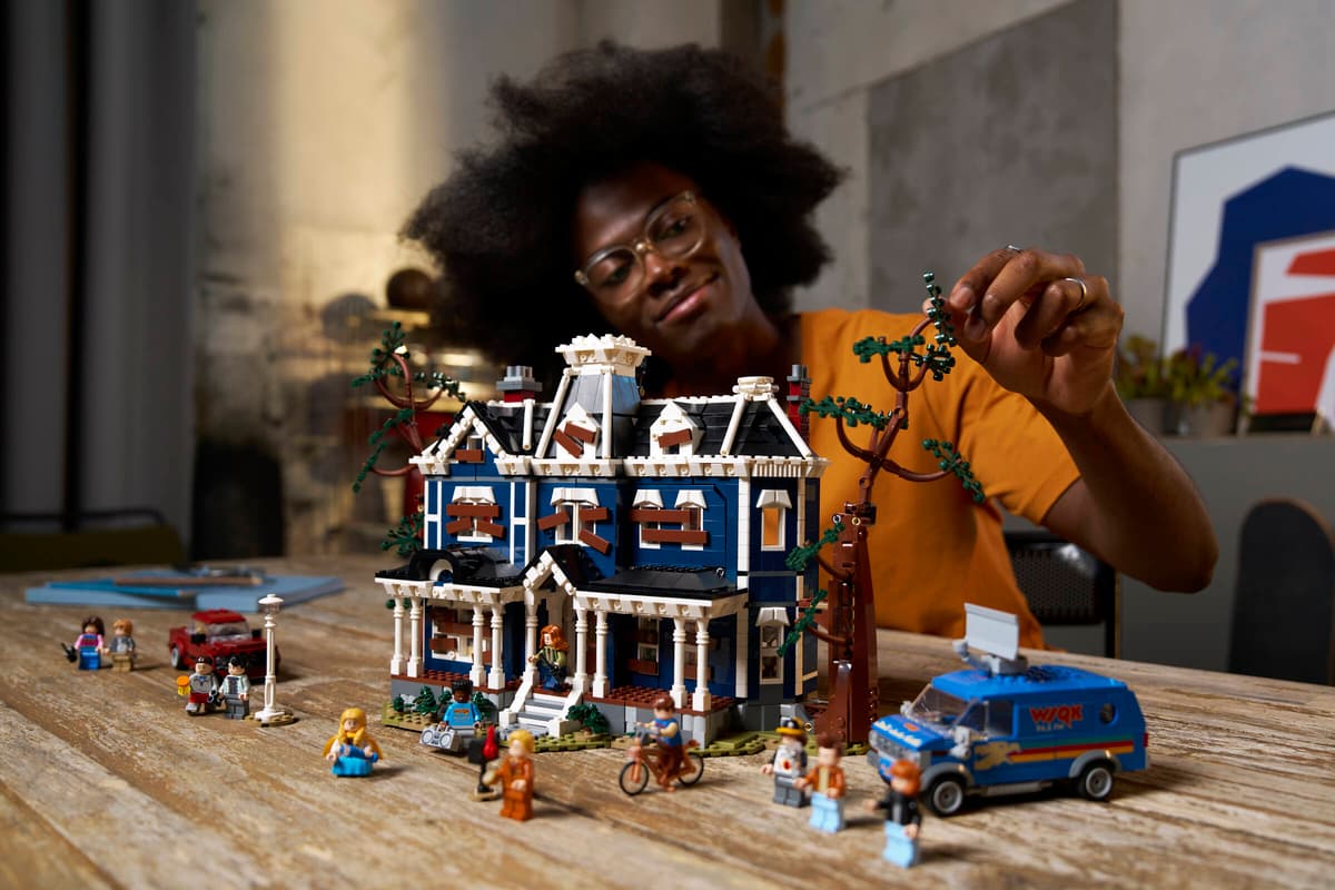 LEGO Icons Stranger Things: Het Huis van de Familie Creel - 11370