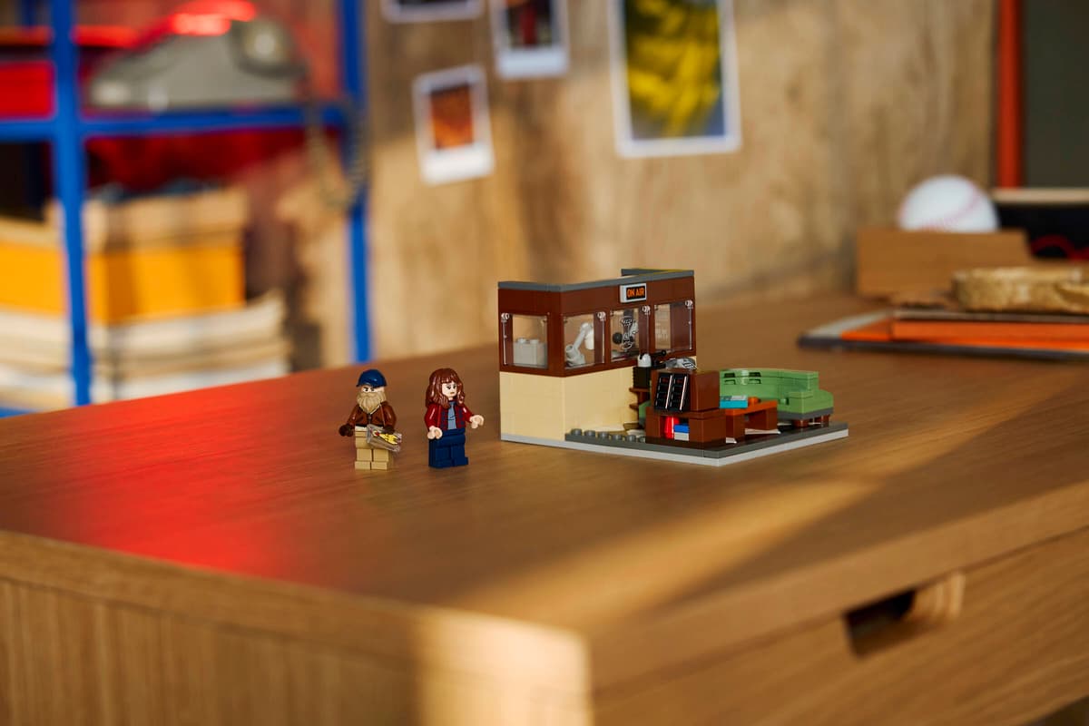 LEGO Stranger Things: WSQK radiostation - 40891
