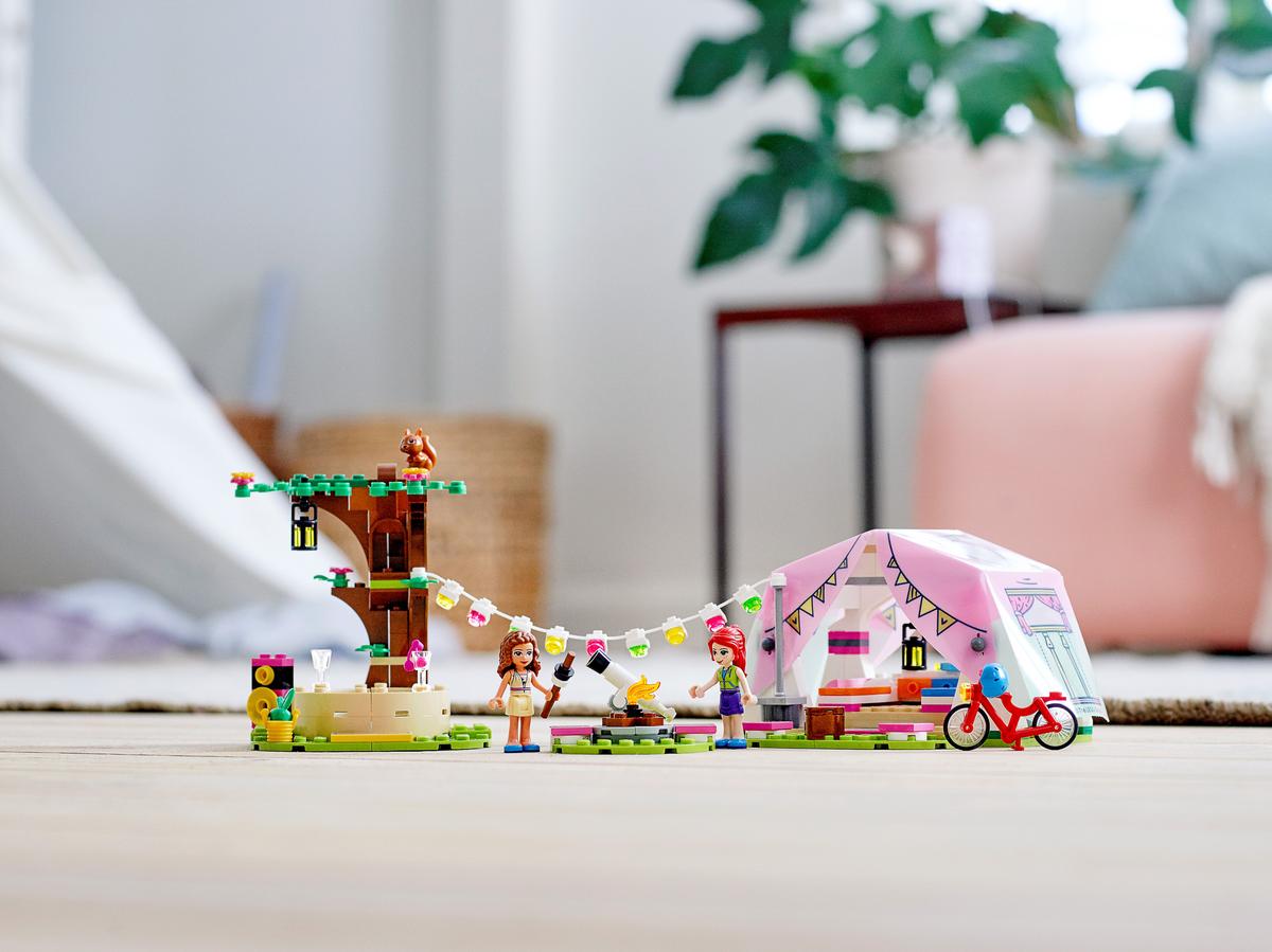 LEGO Friends Glamping in de natuur - 41392