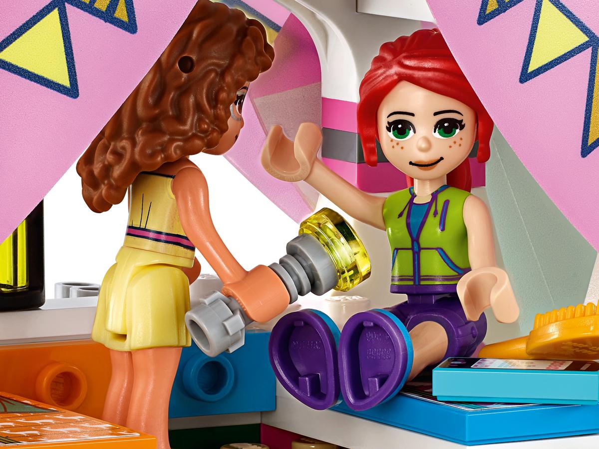 LEGO Friends Glamping in de natuur - 41392