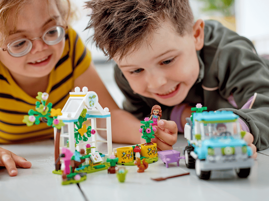 LEGO Friends Bomenplantwagen - 41707