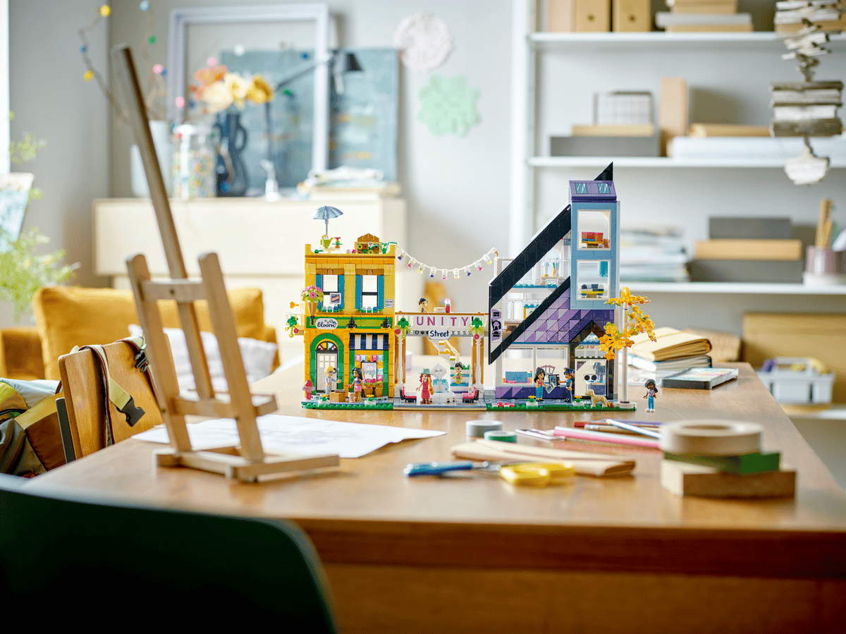 LEGO Friends Bloemen- en decoratiewinkel in de stad - 41732