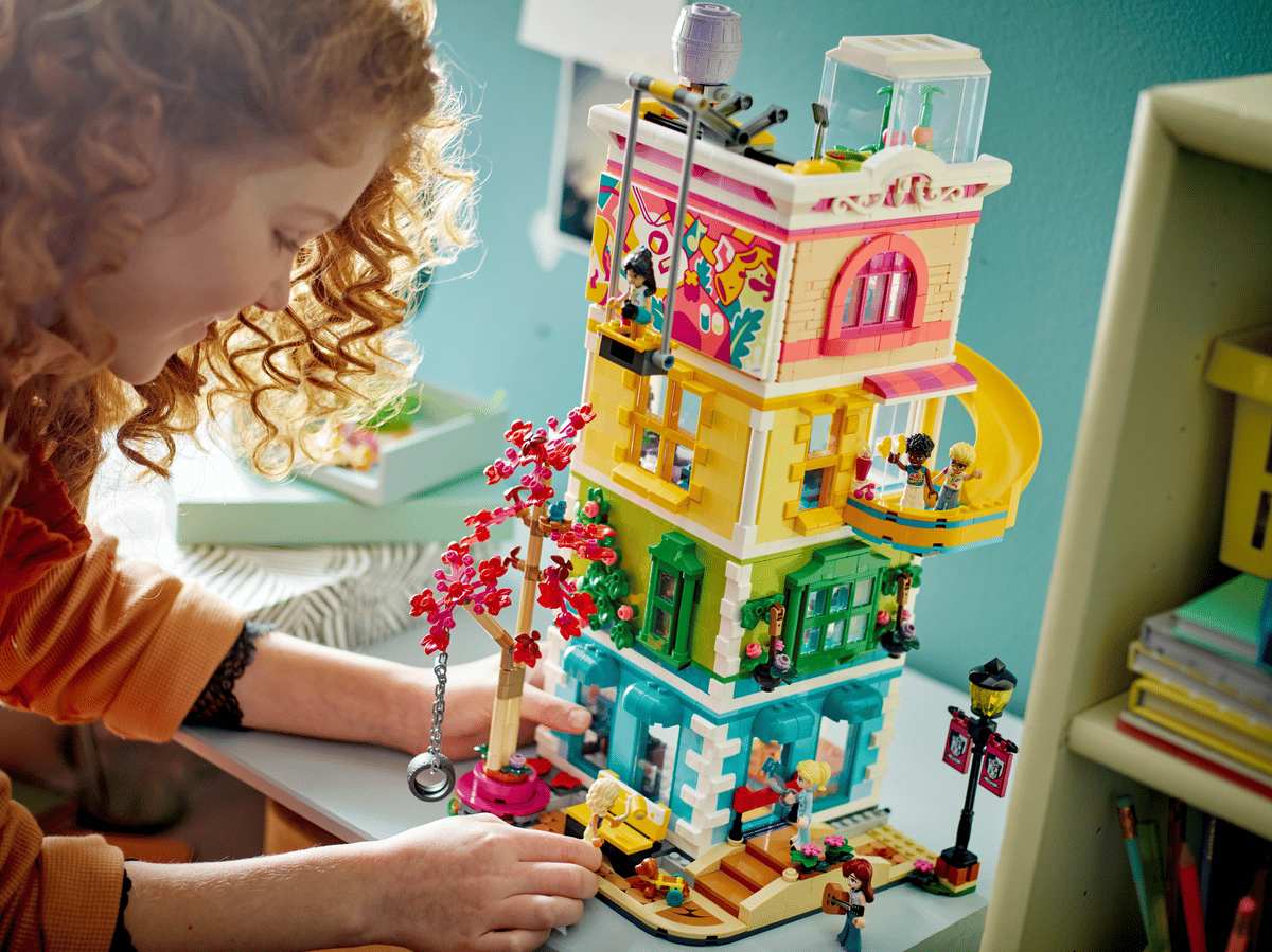 LEGO Friends Heartlake City Buurtcentrum - 41748