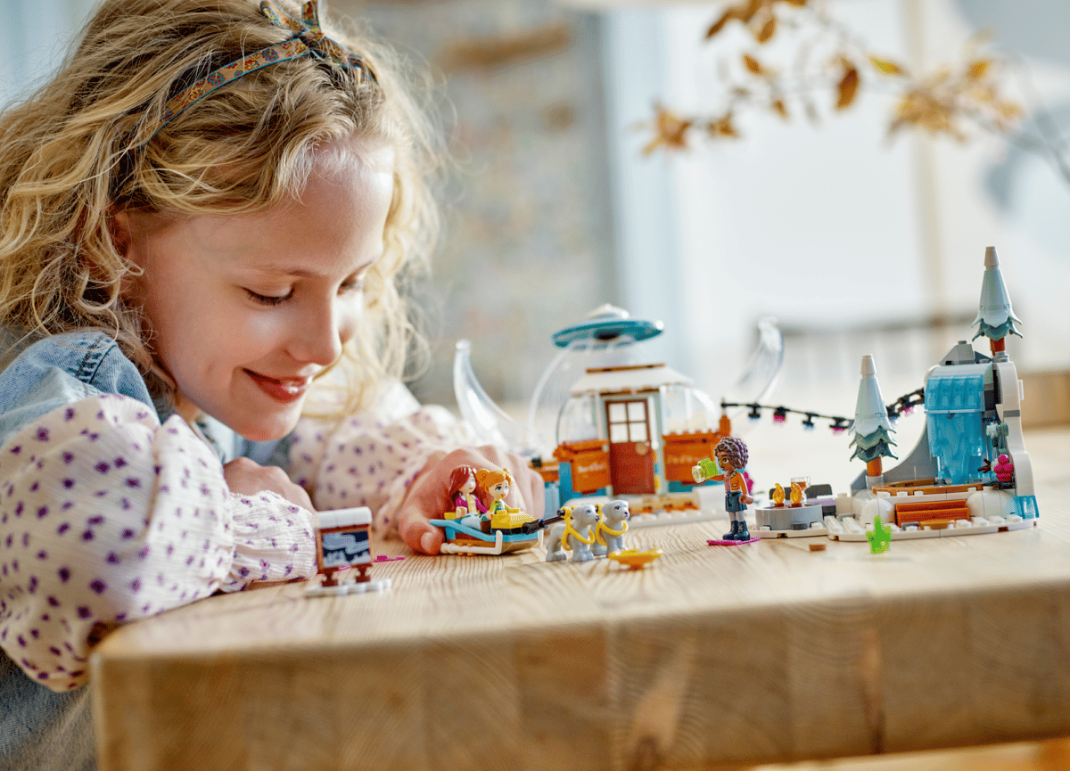 LEGO Friends Iglo vakantieavontuur - 41760