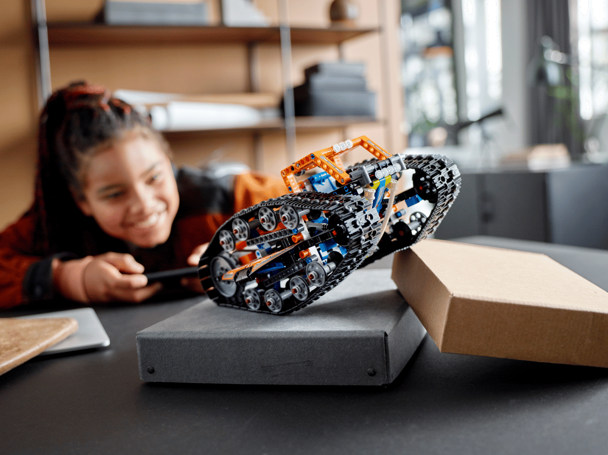 LEGO Technic Transformatievoertuig met App-Besturing - 42140