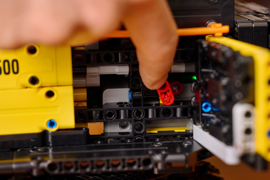 LEGO Technic Volvo EC500 Hybrid graafmachine - 42215