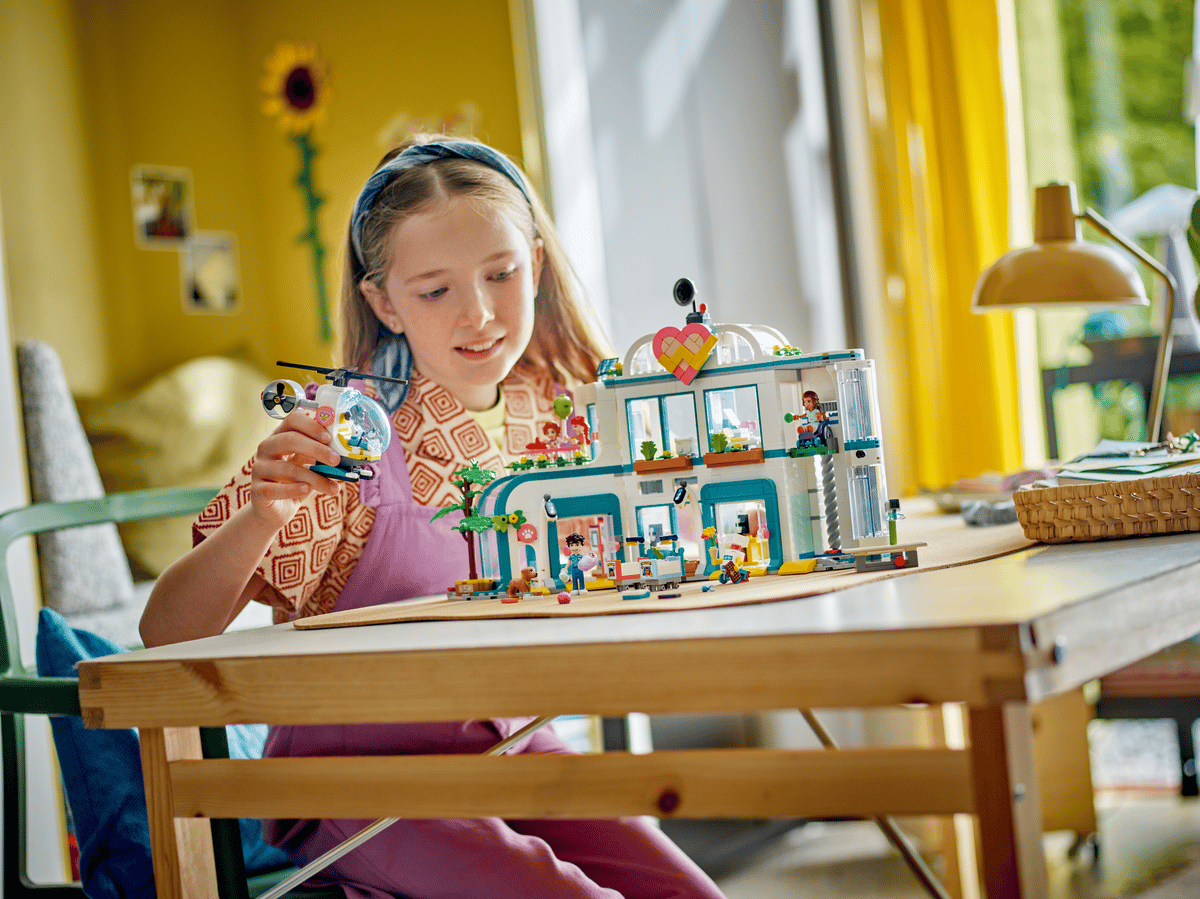 LEGO Friends Heartlake City Ziekenhuis - 42621