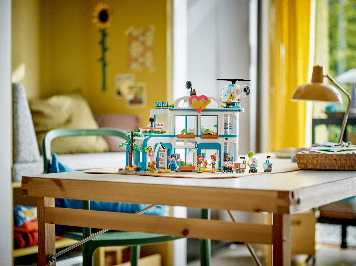 LEGO Friends Heartlake City Ziekenhuis - 42621