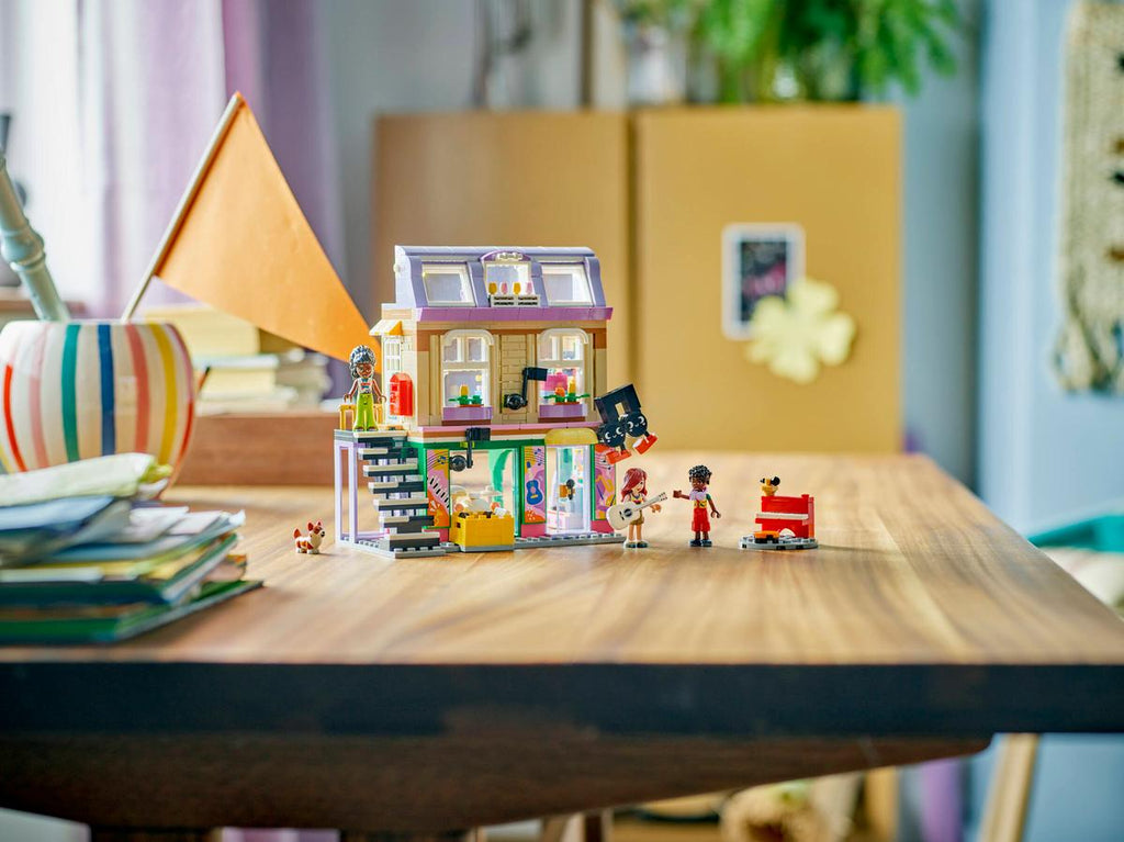 LEGO Friends Muziekwinkel en Appartement - 42653
