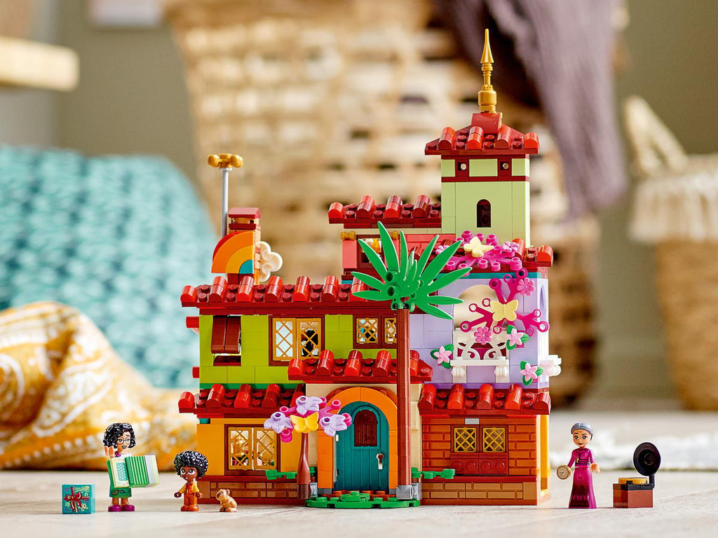 LEGO Disney Het huis van de familie Madrigal - 43202
