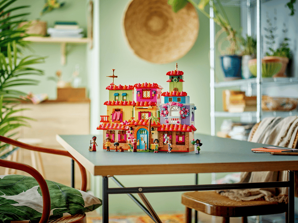 LEGO Disney Encanto Het magische huis van de familie Madrigal - 43245