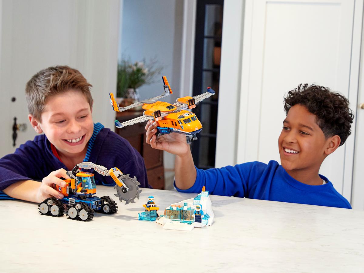 LEGO City Bevoorradingsvliegtuig voor de Noordpool - 60196