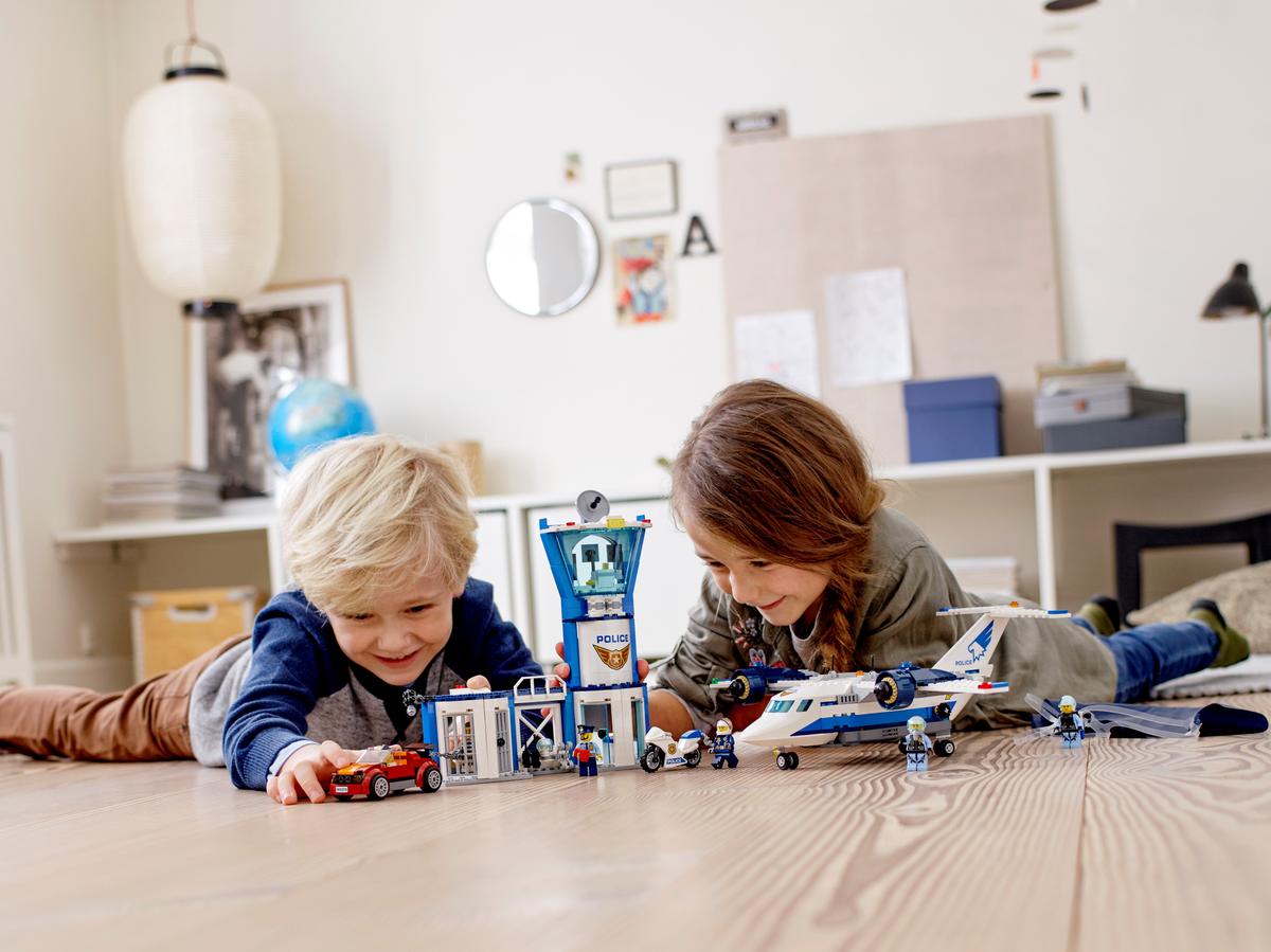 LEGO City Sky Police Air Base - 60210