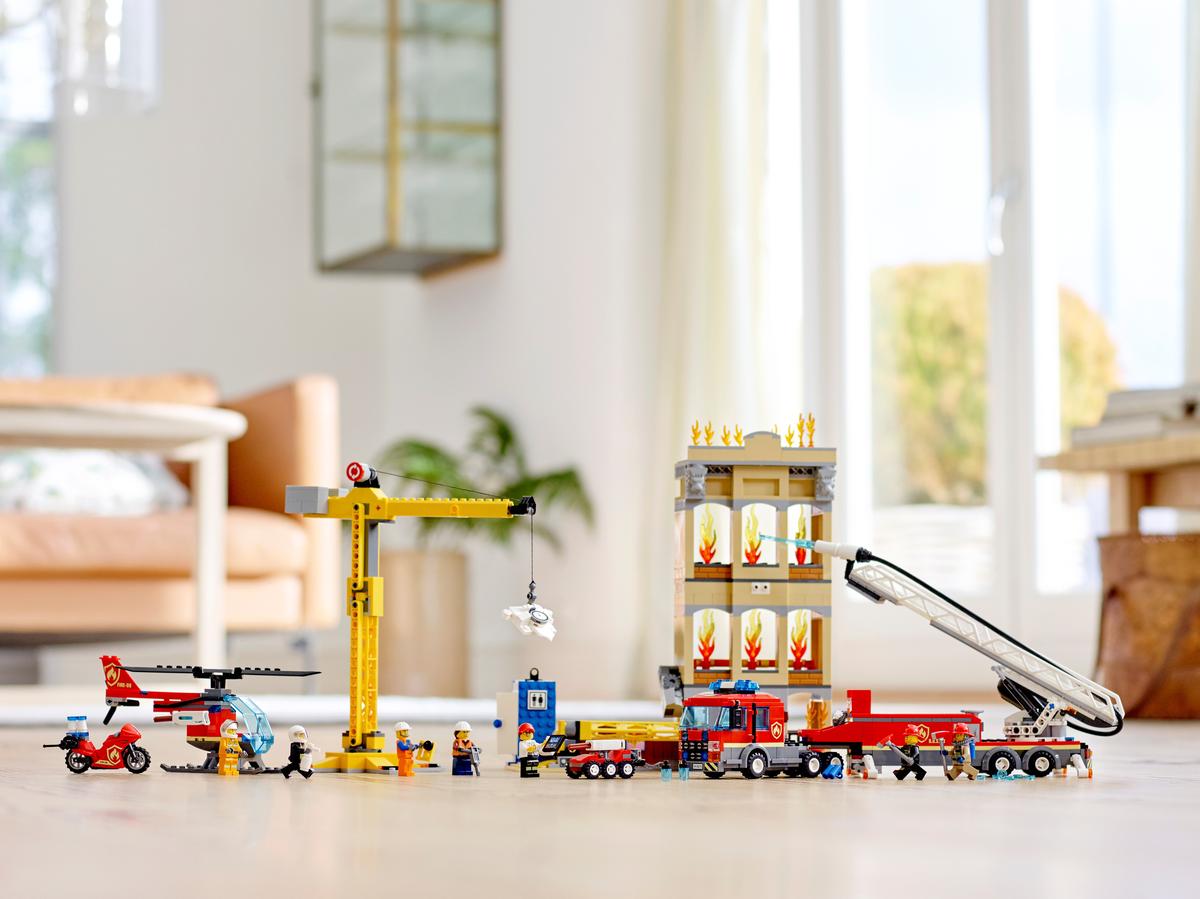 LEGO City Downtown Fire Brigade - 60216