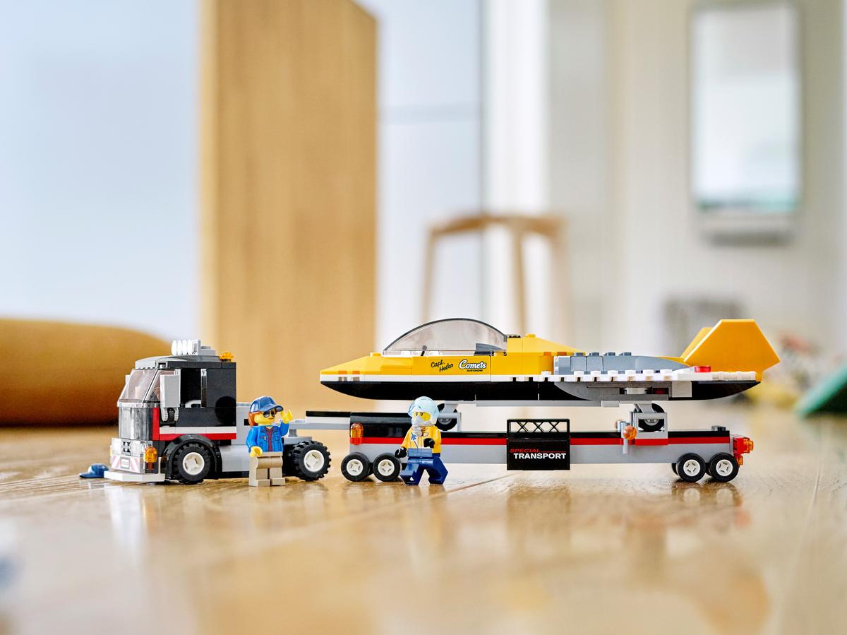 LEGO City Vliegshowjettransport - 60289