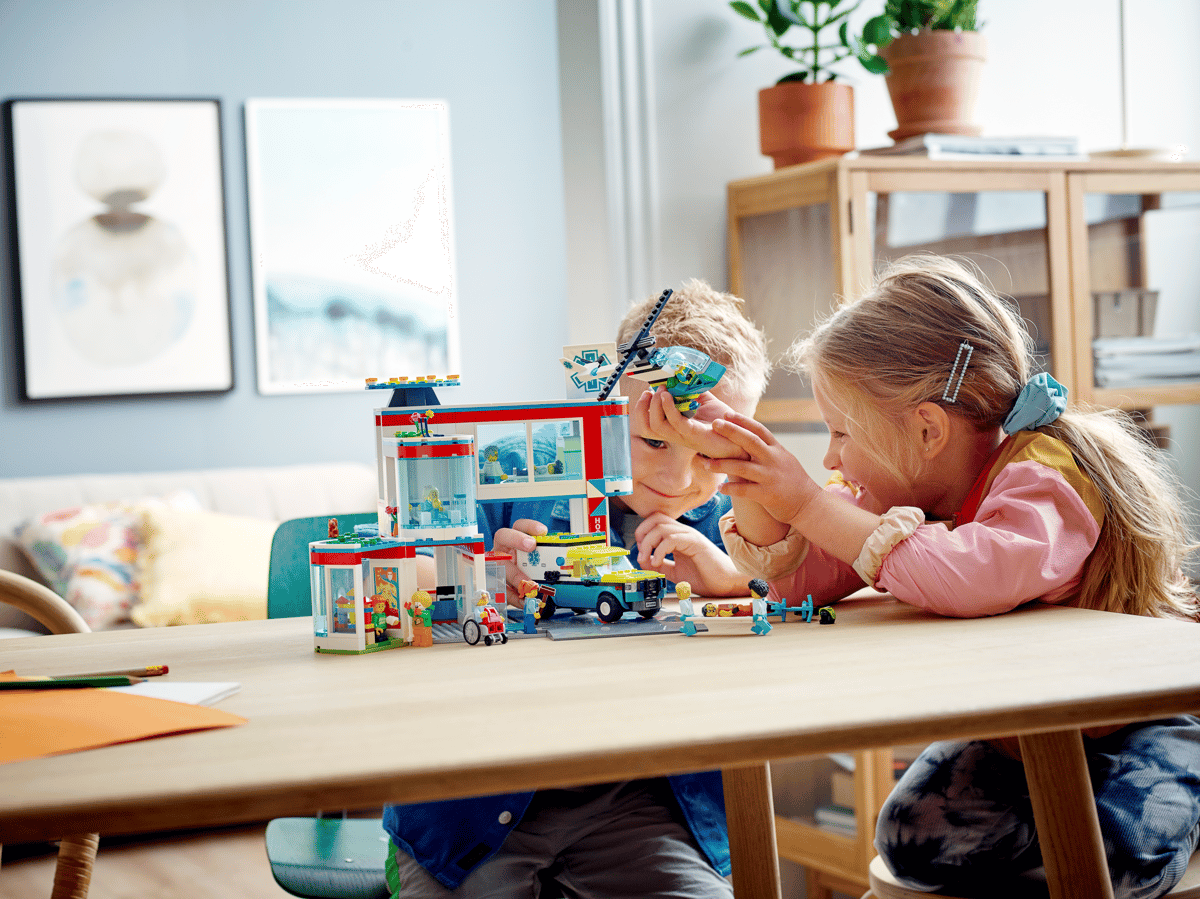 LEGO City Ziekenhuis - 60330
