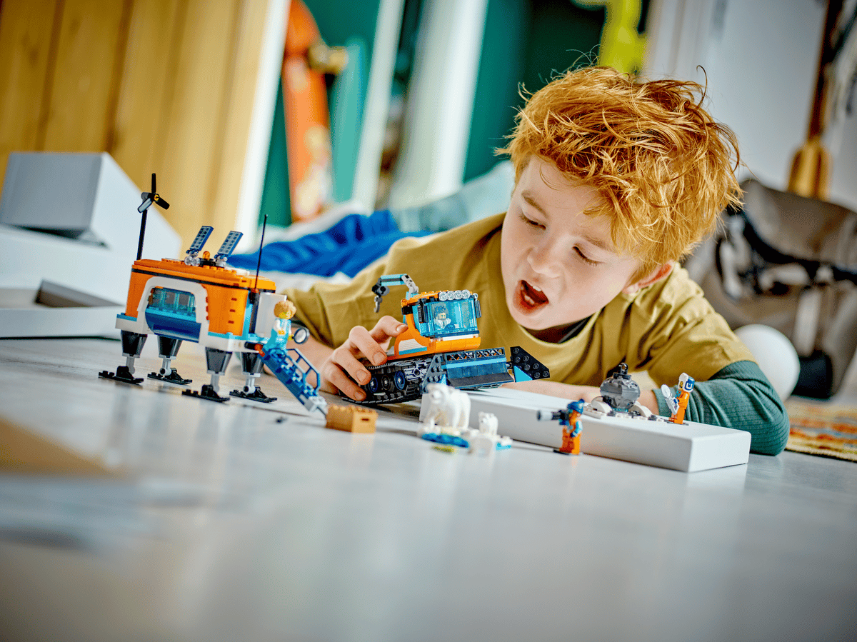 LEGO Truck en mobiel laboratorium voor poolonderzoek - 60378
