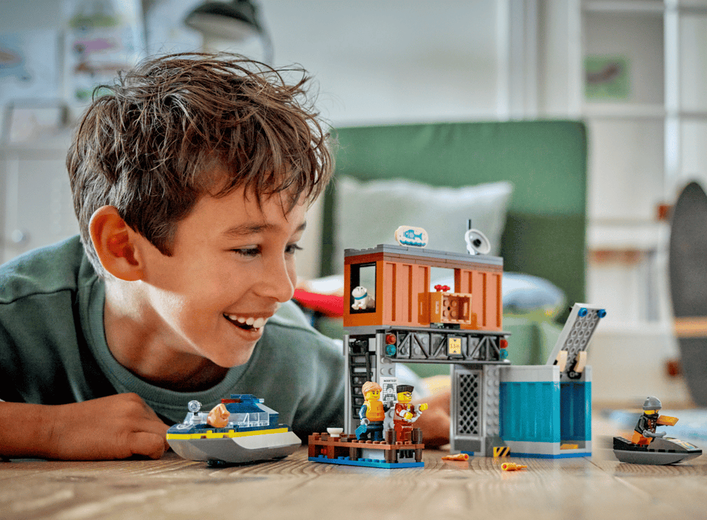 LEGO City - Politiespeedboot en boevenschuilplaats - 60417