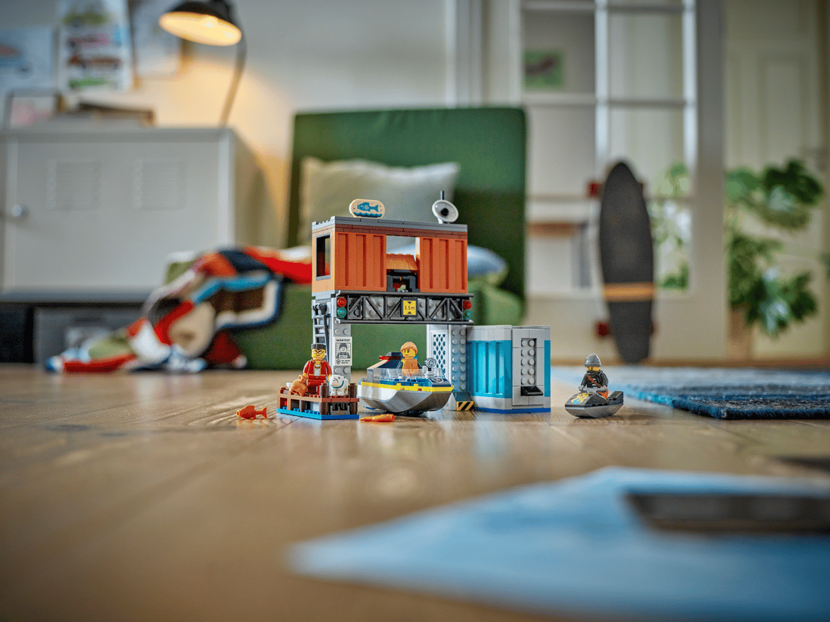 LEGO City - Politiespeedboot en boevenschuilplaats - 60417
