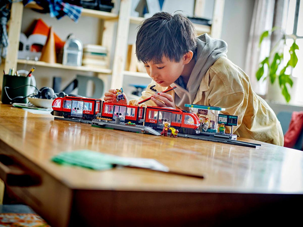 LEGO City Stadstram en station - 60423