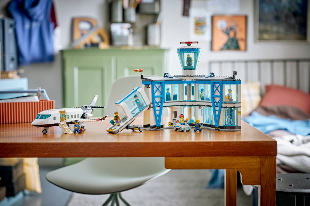 LEGO City Luchthaven met Vliegtuig - 60502