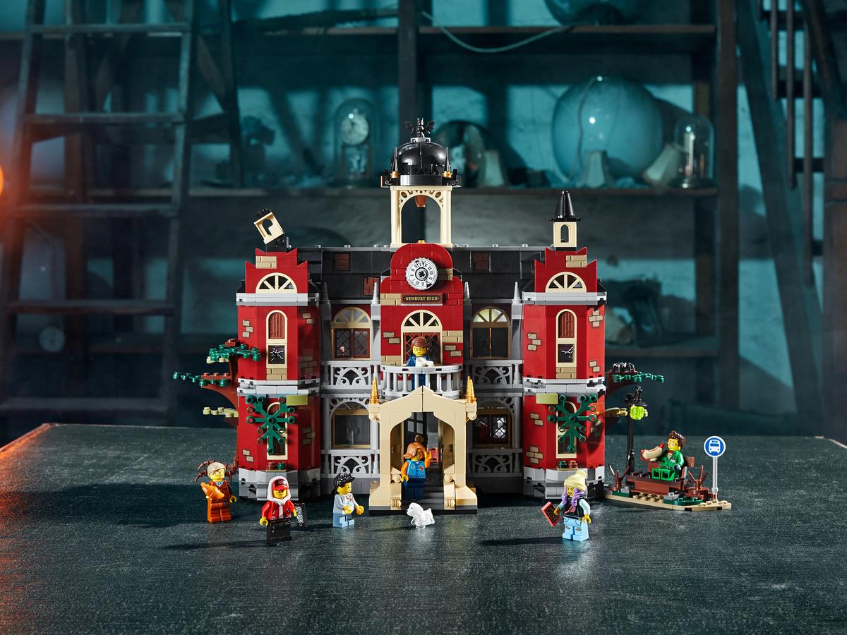 LEGO Hidden Side De Newbury Spookschool - 70425