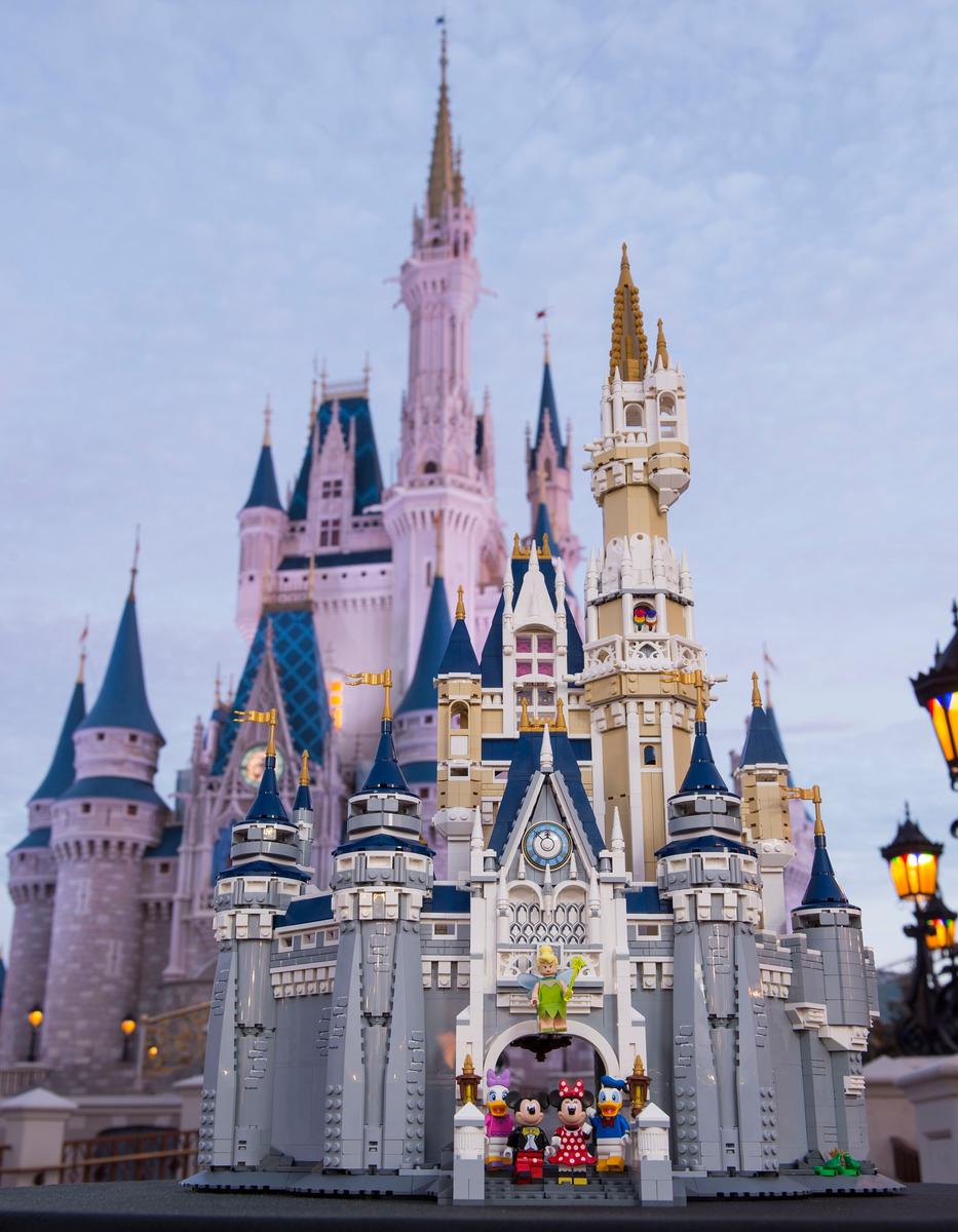LEGO Disney Het Disney Kasteel - 71040