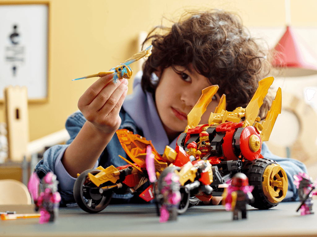 LEGO Ninjago Kai's gouden drakenvoertuig - 71773