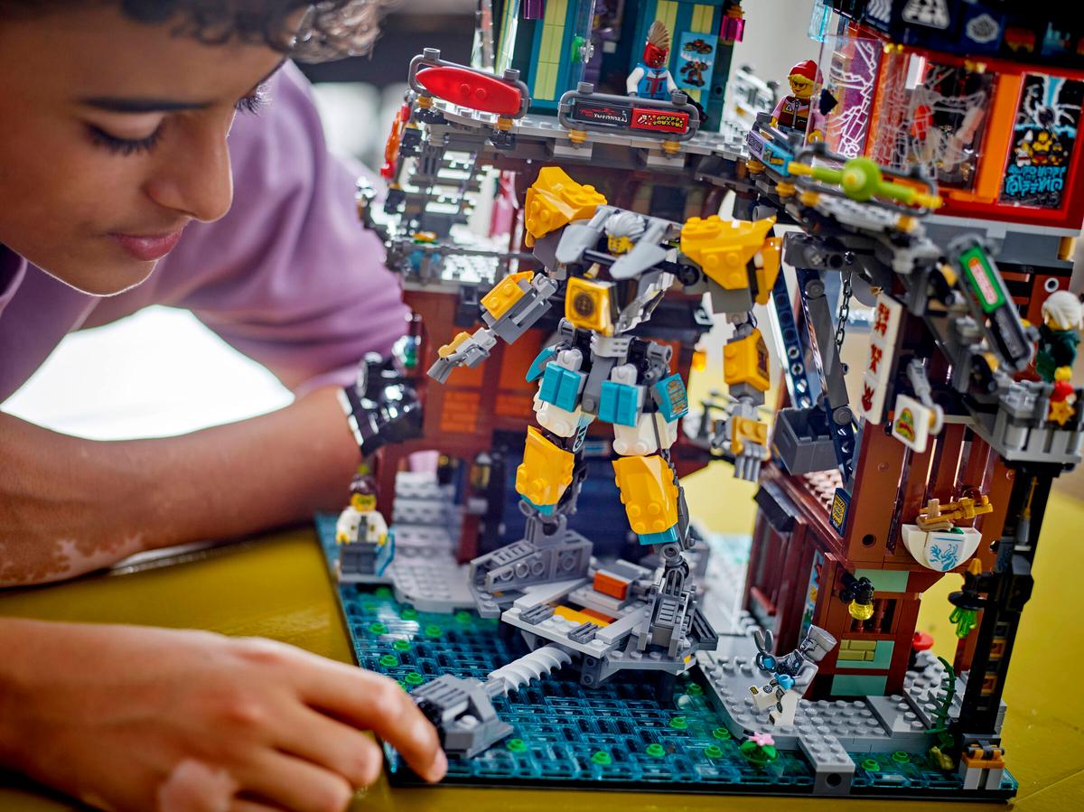 LEGO Ninjago City werkplaatsen - 71837