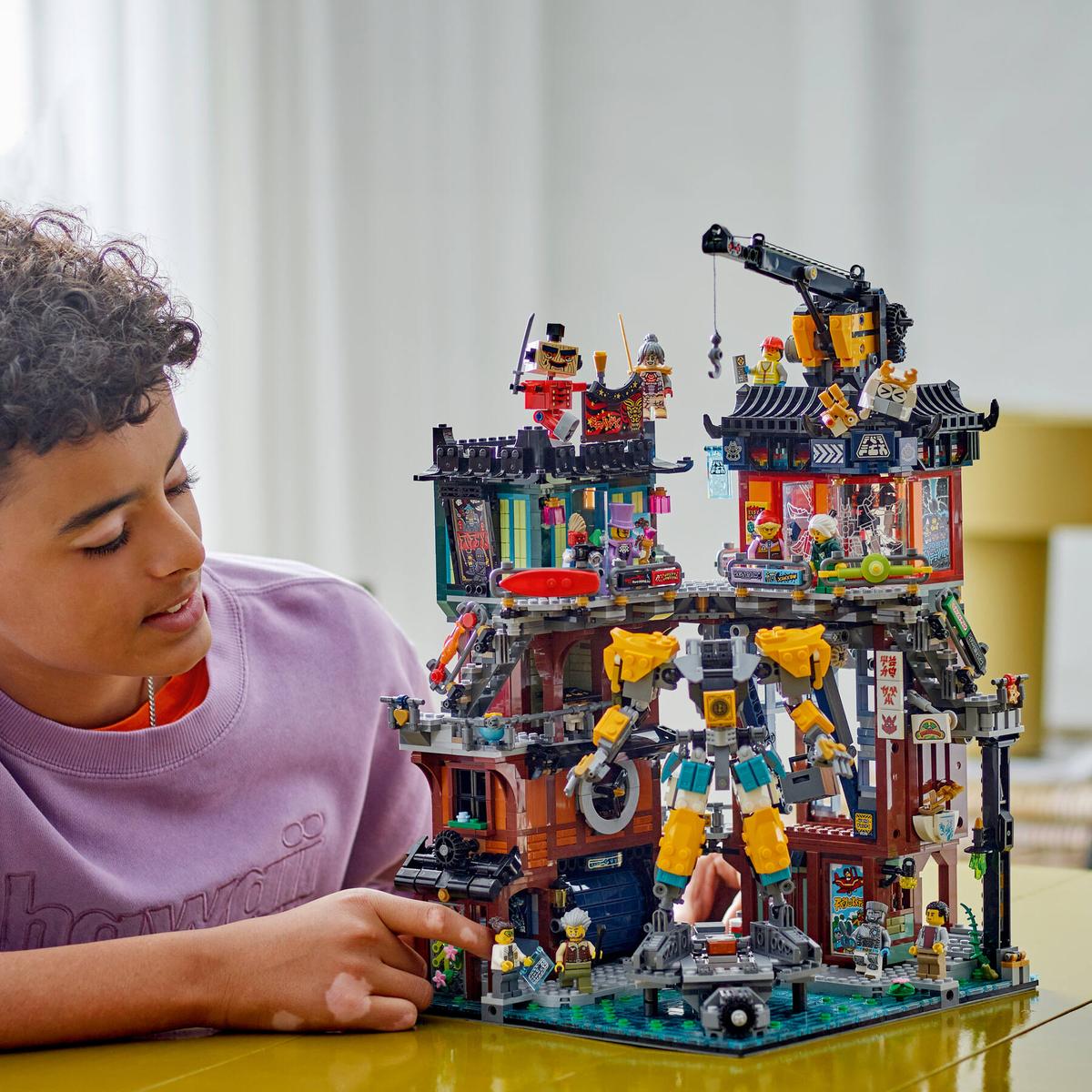 LEGO Ninjago City werkplaatsen - 71837
