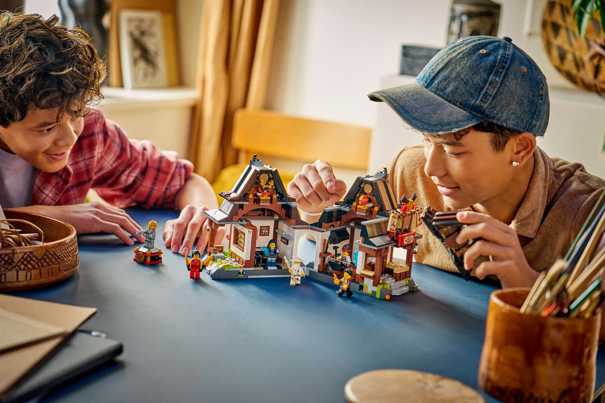 LEGO Ninjago 15-jarig Jubileum: Smederij De Vier Wapens - 71858