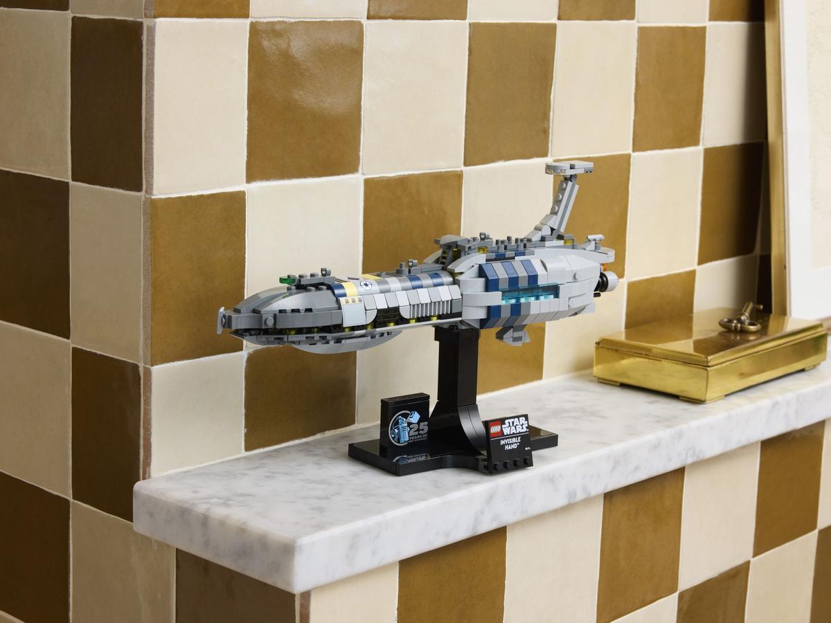 LEGO Star Wars Invisible Hand - 75377