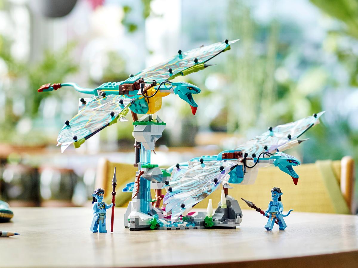 LEGO Avatar Jake & Neytiri’s eerste vlucht op de Banshee - 75572