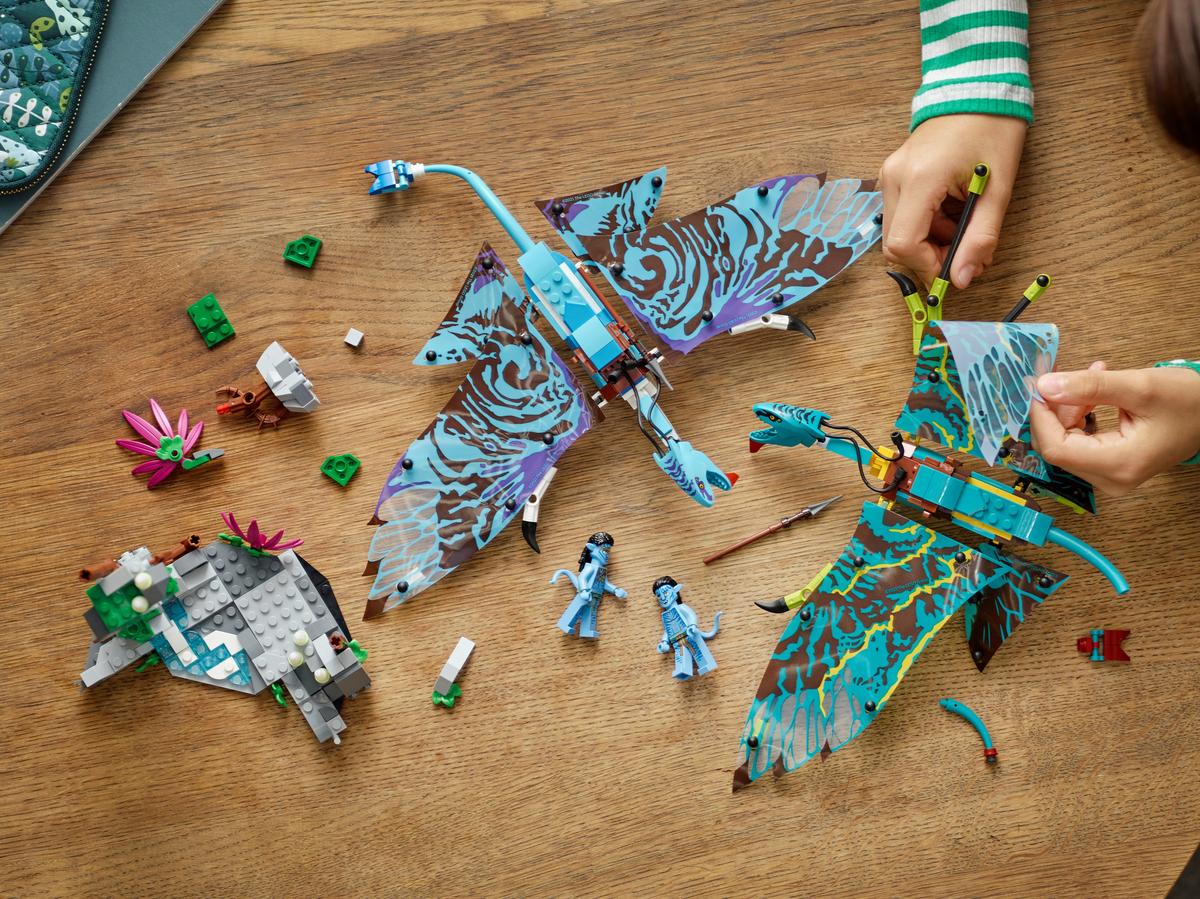 LEGO Avatar Jake & Neytiri’s eerste vlucht op de Banshee - 75572