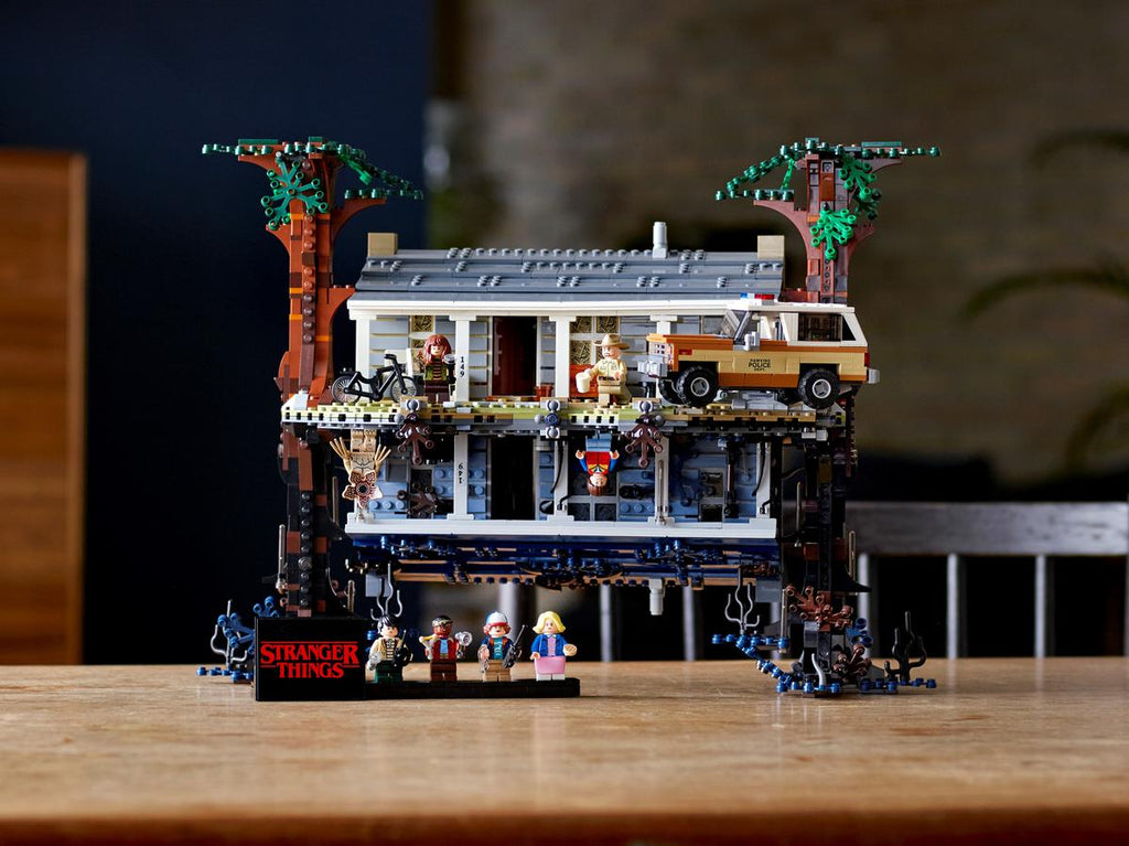 LEGO Stranger Things: The Upside Down 75810
