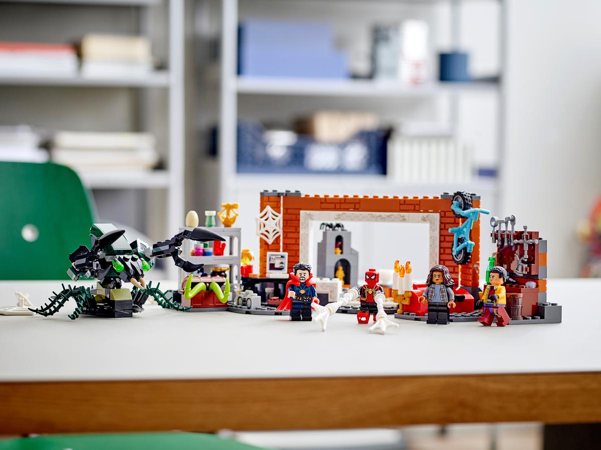 LEGO Marvel Spiderman bij de Sanctum uitvalbasis - 76185