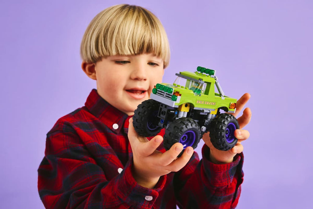 LEGO Marvel De Hulk Truck vs. Thanos - 76312