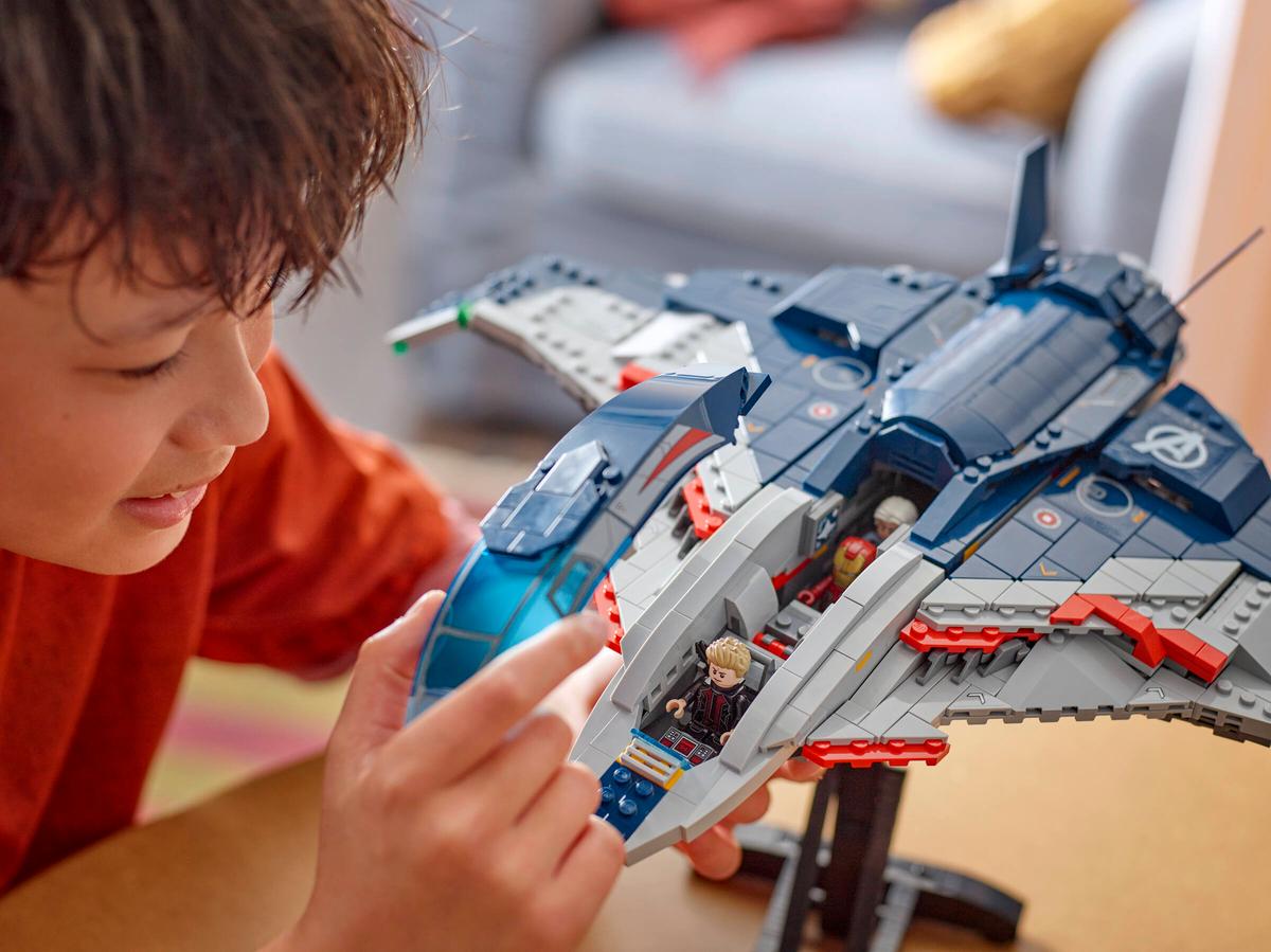 LEGO Marvel Avengers: Age of Ultron Quinjet - 76325