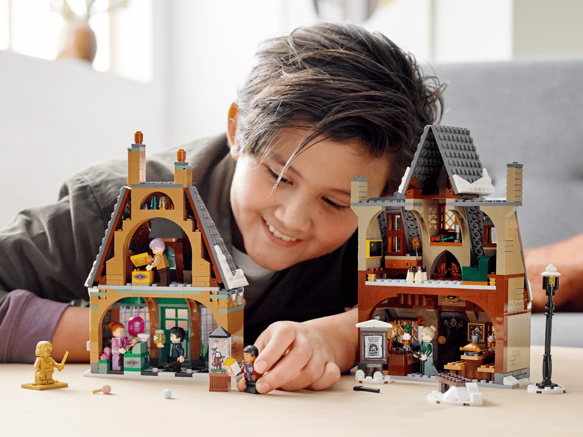 LEGO Harry Potter Zweinsveld Dorpsbezoek - 76388